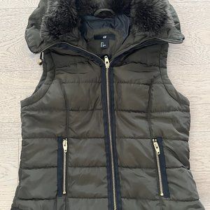 H&M vest with fur collar & hood